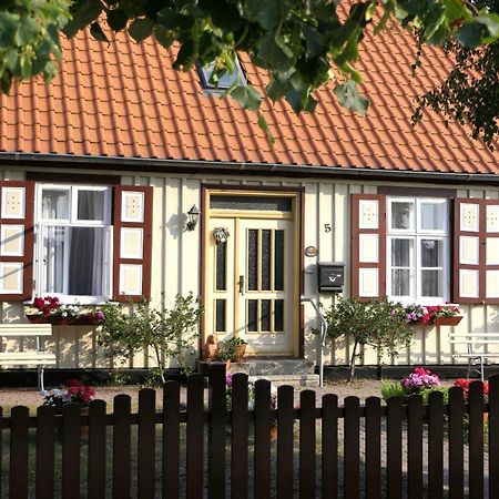 Kapitänshaus in Strandnähe in Prerow Exterior foto